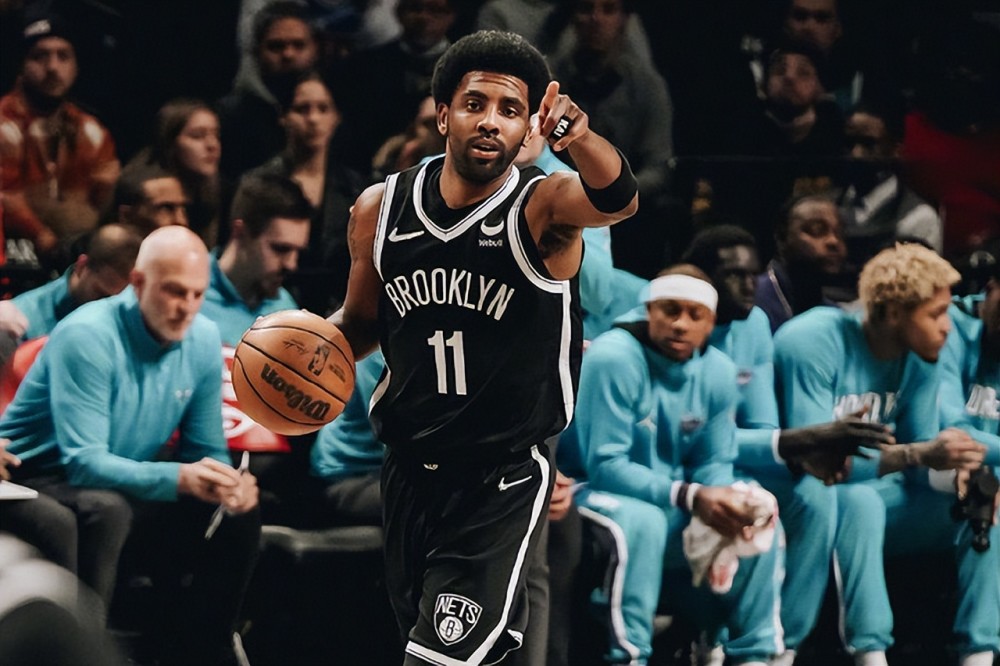NBA-米切尔三分绝杀勇士，骑士终结对手13连胜登顶联盟引热议