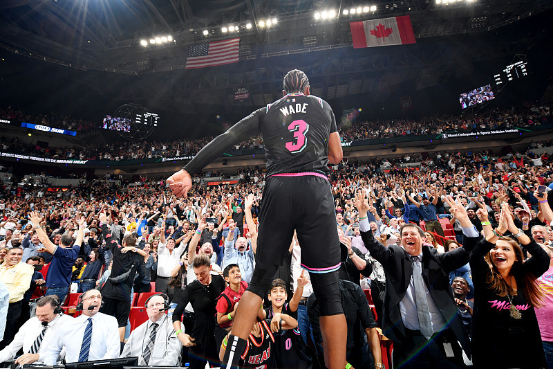 NBA，篮网压哨三分绝杀热火终结对手九连胜